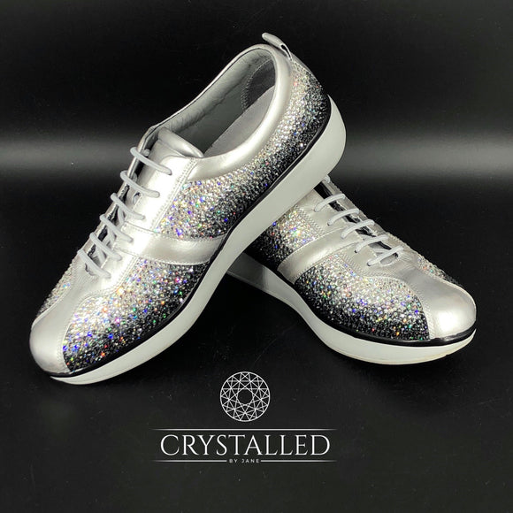 Le scarpe Joya brillano di nuovo splendore